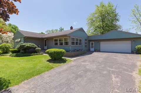 2664 Park, Adrian, MI 49221