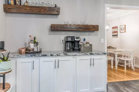 Kitchen - 361 S M-18, Gladwin, MI 48624 photo 4 of 6