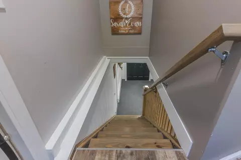 Entry Way - 361 S M-18, Gladwin, MI 48624 photo 5 of 9