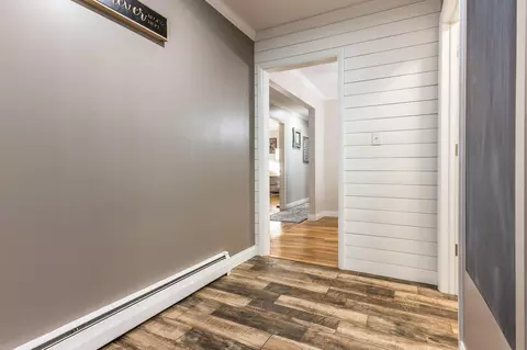 Entry Way - 361 S M-18, Gladwin, MI 48624 photo 3 of 9