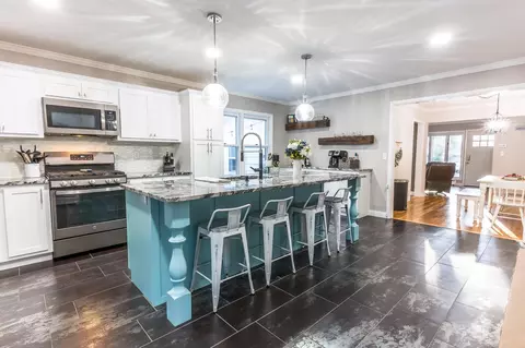 Kitchen - 361 S M-18, Gladwin, MI 48624 photo 6 of 6