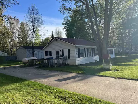 4446 Birch, Alger, MI 48610