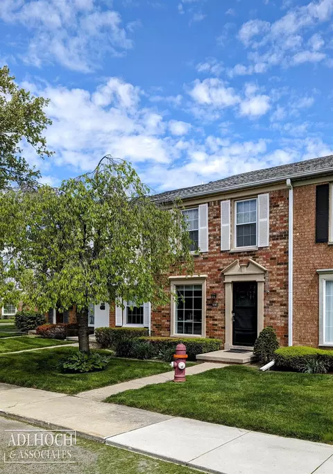 1045 Woodbridge, Saint Clair Shores, MI 48080