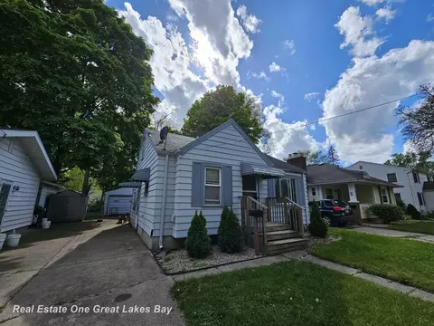 3337 Court, Saginaw, MI 48602