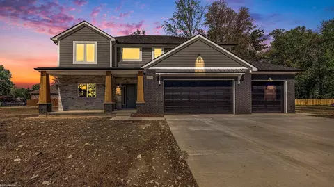 29101 Brooke Mdws #20, Chesterfield, MI 48047
