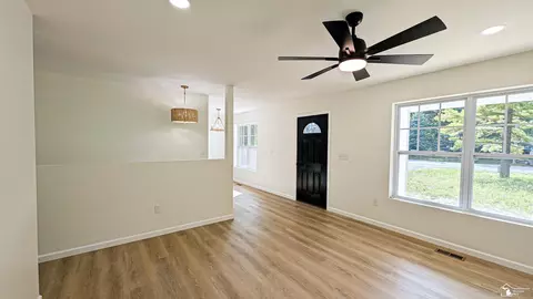 Living - 7710 Exeter, Monroe, MI 48162 photo 2 of 4