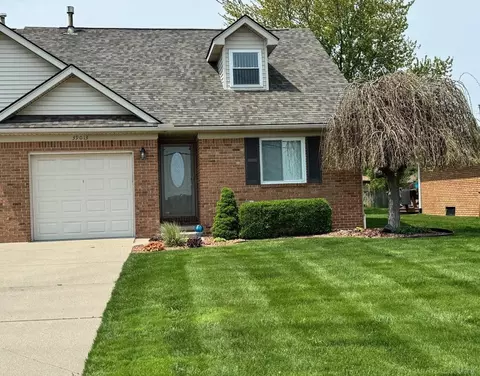 39013 Jefferson, Harrison Township, MI 48045