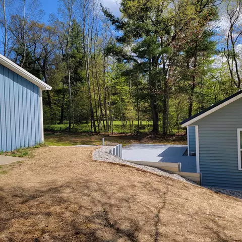 Exterior - 3280 N Harrison, Harrison, MI 48625 photo 6 of 8
