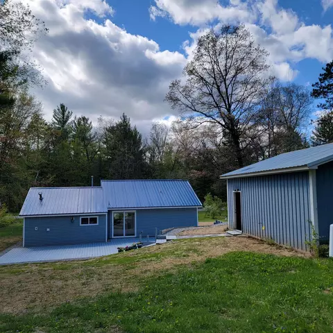 Exterior - 3280 N Harrison, Harrison, MI 48625 photo 5 of 8