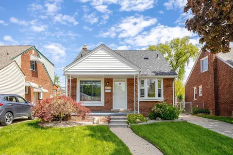 22433 Alger, Saint Clair Shores, MI 48080