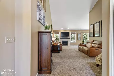 Entry Way - 52640 Sable, Macomb, MI 48042 photo 1 of 2