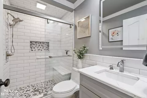 Bath - 52640 Sable, Macomb, MI 48042 photo 2 of 5