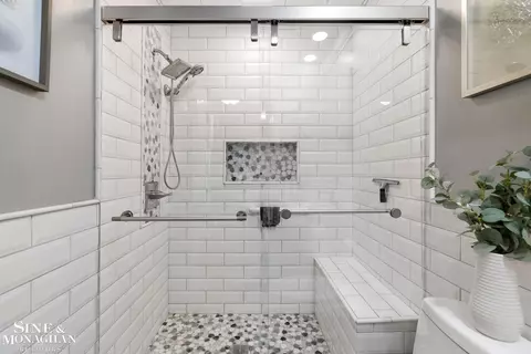 Bath - 52640 Sable, Macomb, MI 48042 photo 1 of 5