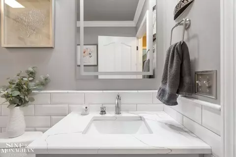 Bath - 52640 Sable, Macomb, MI 48042 photo 3 of 5