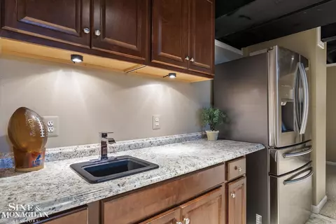 Kitchen - 52640 Sable, Macomb, MI 48042 photo 5 of 5