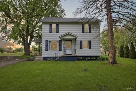 1837 W Beaver, Auburn, MI 48611