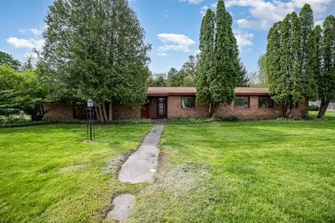 1909 Mcarthur, Saginaw, MI 48638
