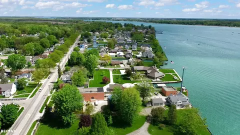 View/Area - 1416 Saint Clair Riv, Algonac, MI 48001 photo 8 of 18