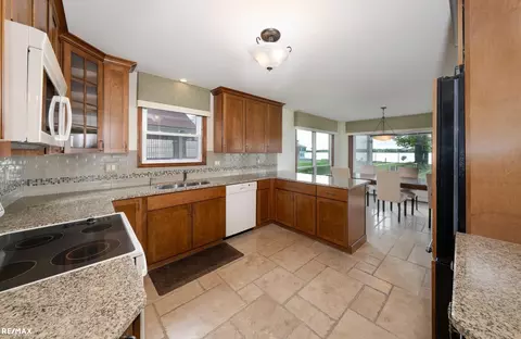 Kitchen - 1416 Saint Clair Riv, Algonac, MI 48001 photo 3 of 3