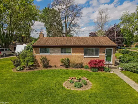 35665 Simon, Clinton Township, MI 48035