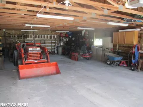 22255 Pratt, Armada, MI 48005 photo 6