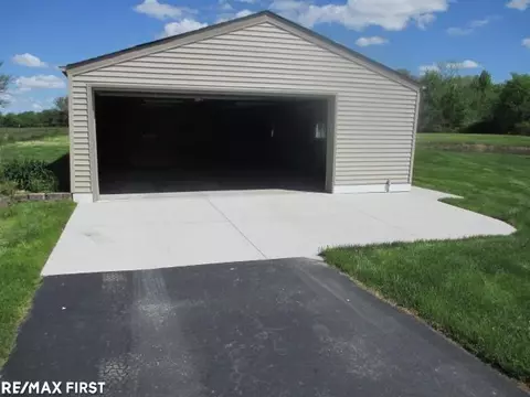 22255 Pratt, Armada, MI 48005 photo 5