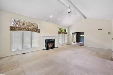 20545 Breezeway Dr, Macomb, MI 48044 photo 8