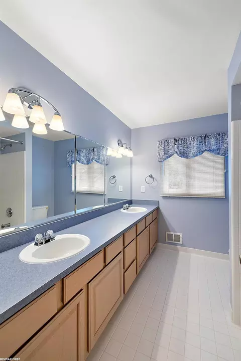 20545 Breezeway Dr, Macomb, MI 48044 photo 33