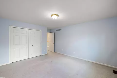 20545 Breezeway Dr, Macomb, MI 48044 photo 28