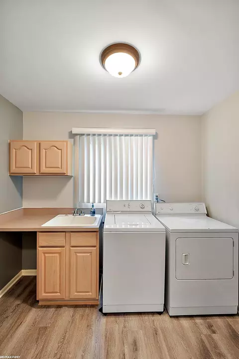 20545 Breezeway Dr, Macomb, MI 48044 photo 19