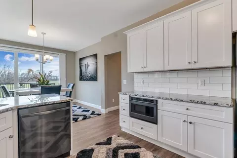 Kitchen - 4379 Stepping Stone, Fenton, MI 48430 photo 2 of 3