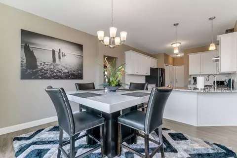 Dining - 4379 Stepping Stone, Fenton, MI 48430 photo 4 of 4