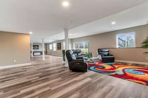 Living - 4379 Stepping Stone, Fenton, MI 48430 photo 4 of 5