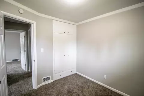 902 E Atherton, Flint, MI 48507 photo 12