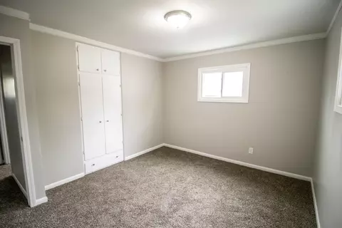 902 E Atherton, Flint, MI 48507 photo 18