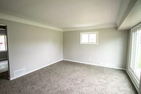 902 E Atherton, Flint, MI 48507 photo 8