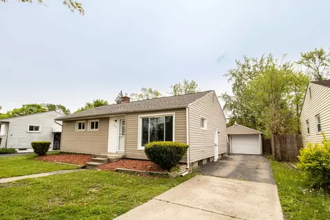 902 E Atherton, Flint, MI 48507