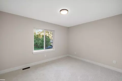 49268 Marseilles, Macomb, MI 48044 photo 55
