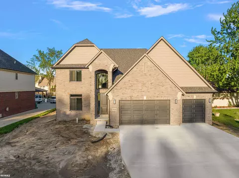 49268 Marseilles, Macomb, MI 48044 photo 2