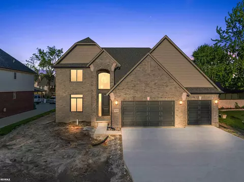 49268 Marseilles, Macomb, MI 48044