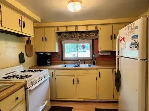 4140 Covemoor, Harrison, MI 48625 photo 7