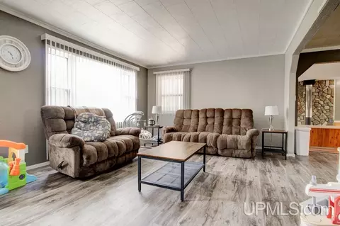 Living - w3798e39 25, Powers, MI 49874 photo 2 of 3