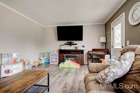 Living - w3798e39 25, Powers, MI 49874 photo 3 of 3