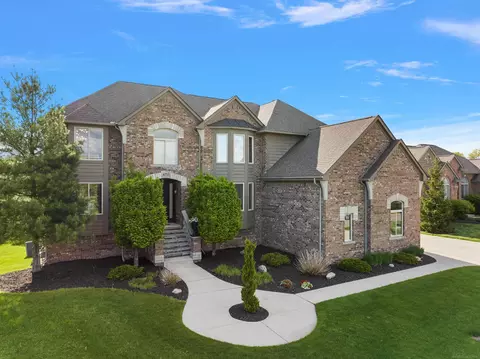63713 Williamsburg, Washington Township, MI 48095