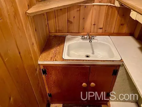 125 N Marigold, Ishpeming, MI 49849 photo 24