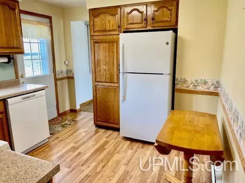 125 N Marigold, Ishpeming, MI 49849 photo 7