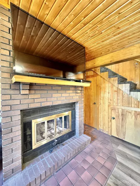 Living - n15849 Carlson Ln H, Powers, MI 49874 photo 2 of 5