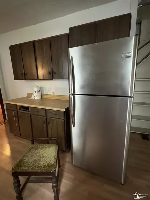 Kitchen - 930 Steiner, Monroe, MI 48162 photo 3 of 5