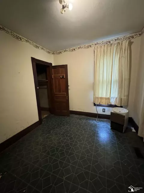 Bedroom - 930 Steiner, Monroe, MI 48162 photo 1 of 6