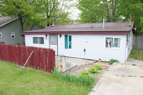 5073 Oakview, Harrison, MI 48625